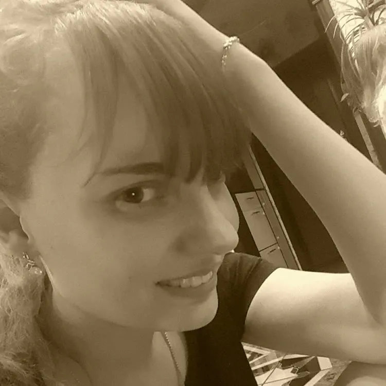 Вика Максимова